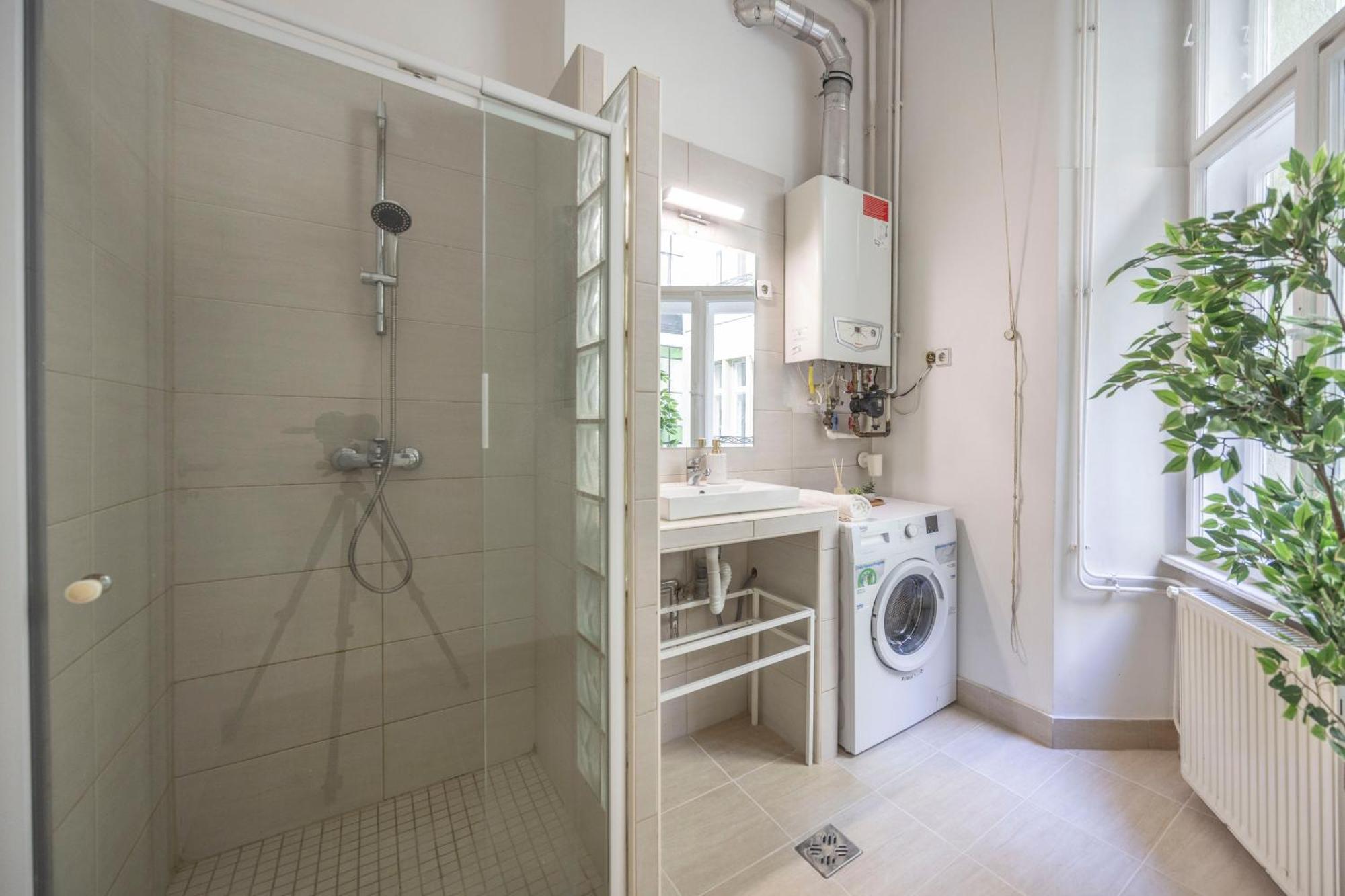 Prime Location & Cozy Central 3Bedrm Apartment 부다페스트 외부 사진